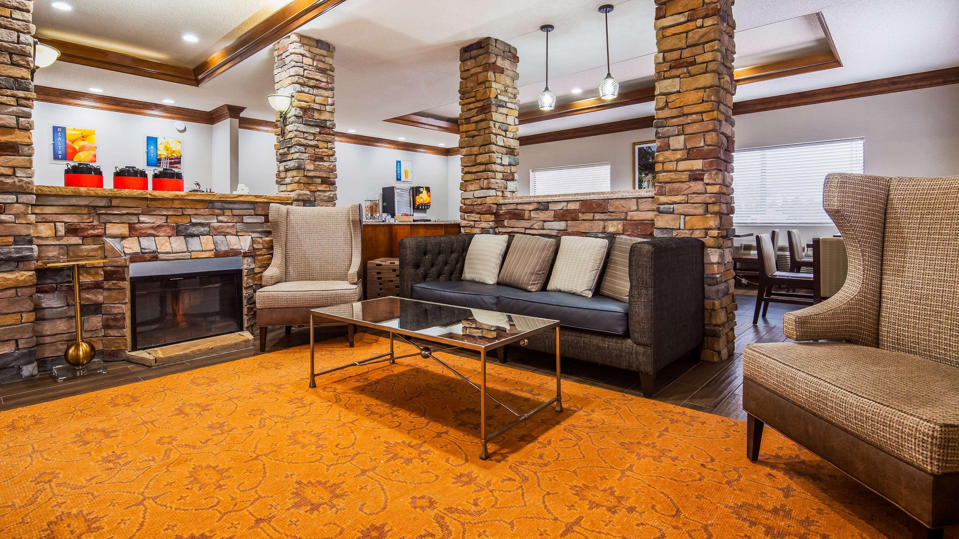 Best Western Inn & Suites Byron Luaran gambar