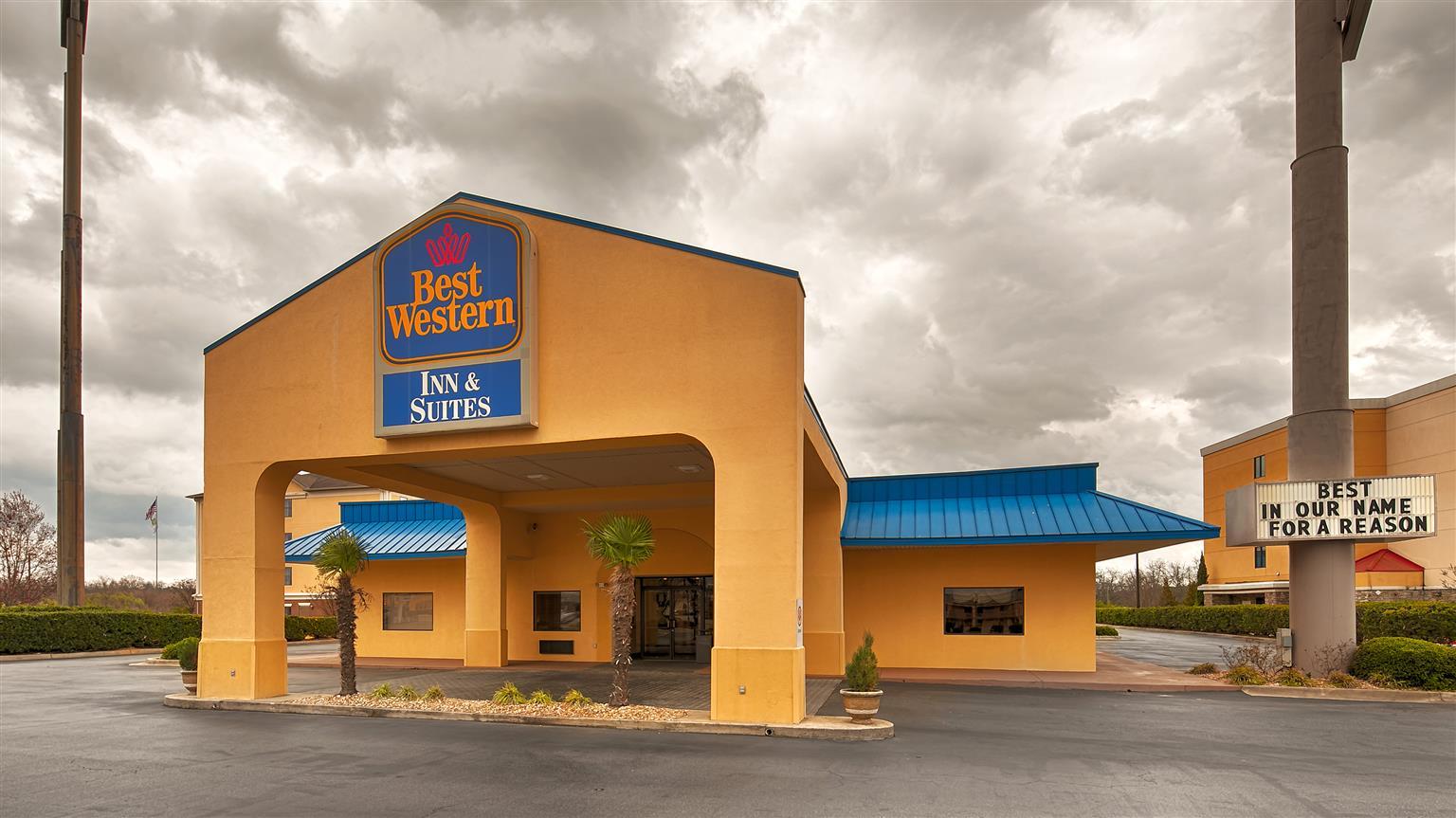 Best Western Inn & Suites Byron Luaran gambar